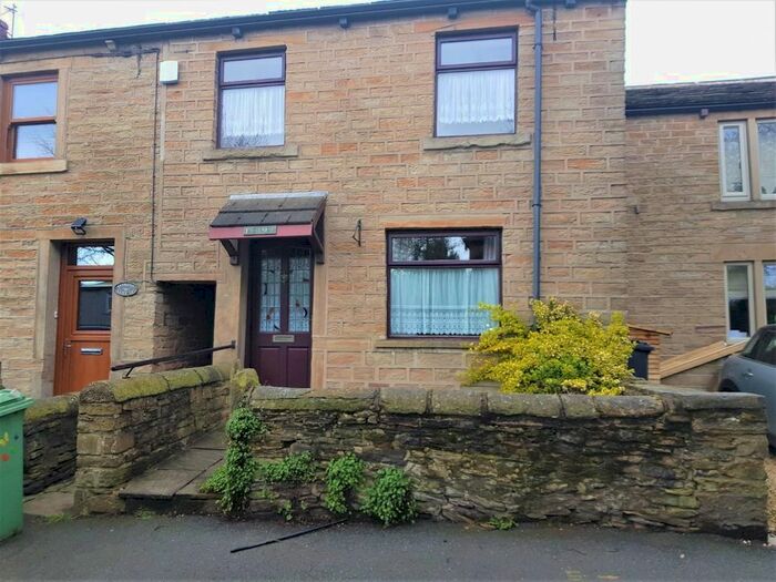 2 Bedroom Property To Rent In Scopsley Lane, Whitley, Dewsbury, WF12