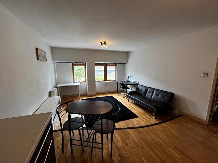 1 Bedroom Flat To Rent In St James Barton, City Centre, Bristol, Bristol City, BS1