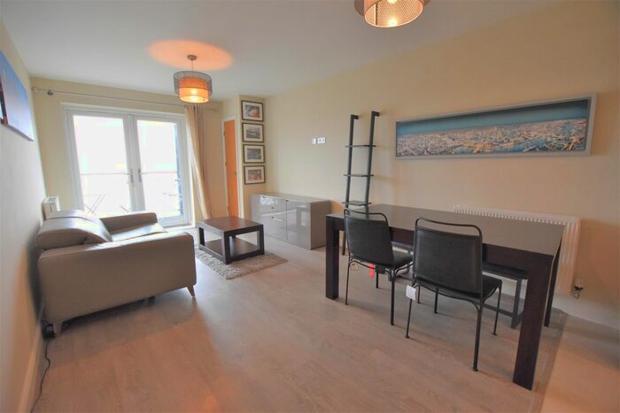 1 Bedroom Flat To Rent In Otter Way, Yiewsley, UB7