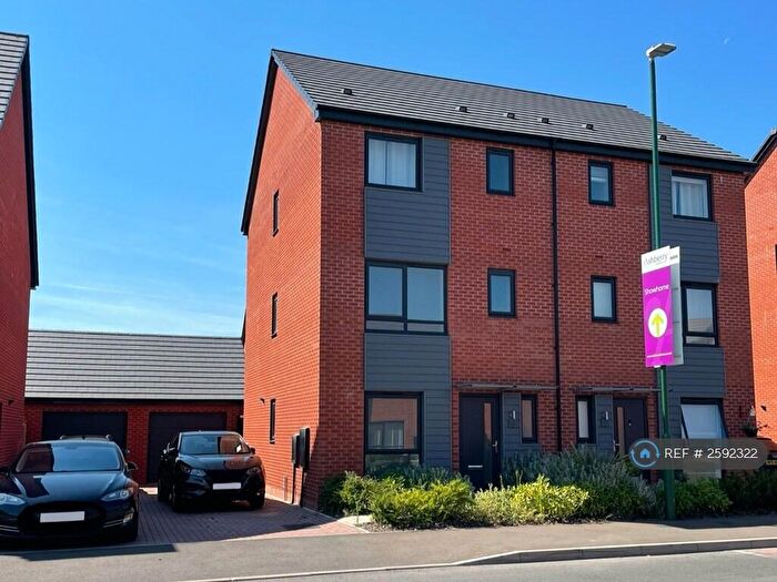 4 Bedroom Semi-Detached House To Rent In Light Hall Lane, Shirley, Solihull, B90