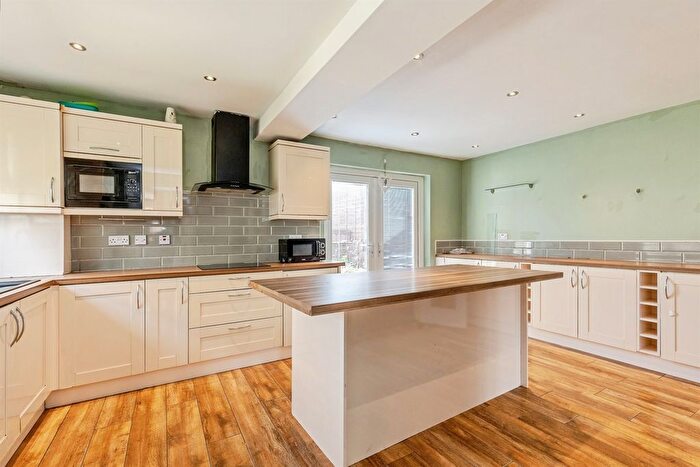 3 Bedroom Semi Detached House For Sale In Queens Road, Bishopsworth, Bristol, BS13