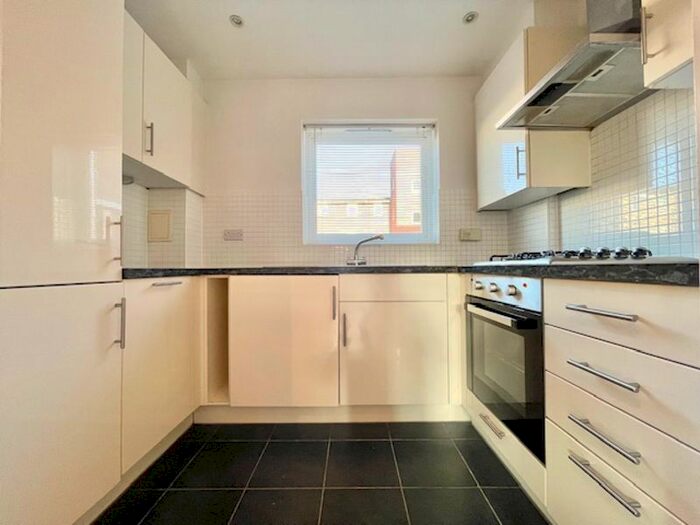 1 Bedroom Flat To Rent In Calypso Crescent, London, SE15
