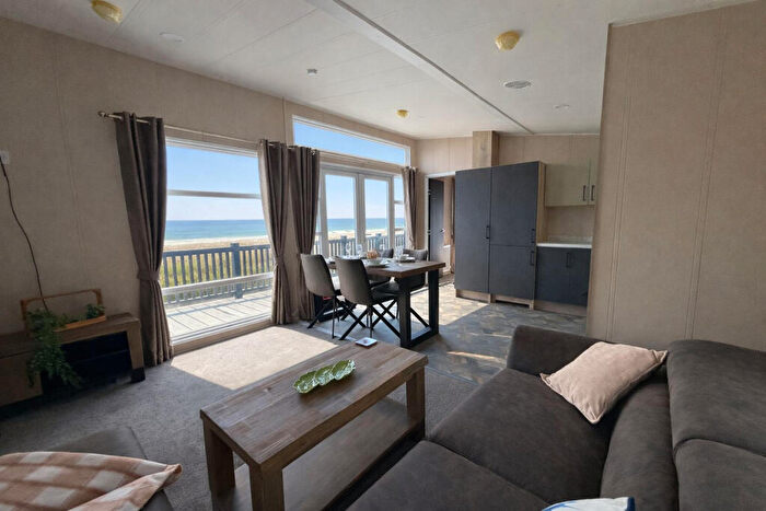 2 Bedroom Lodge For Sale In Lowestoft, Suffolk, NR33