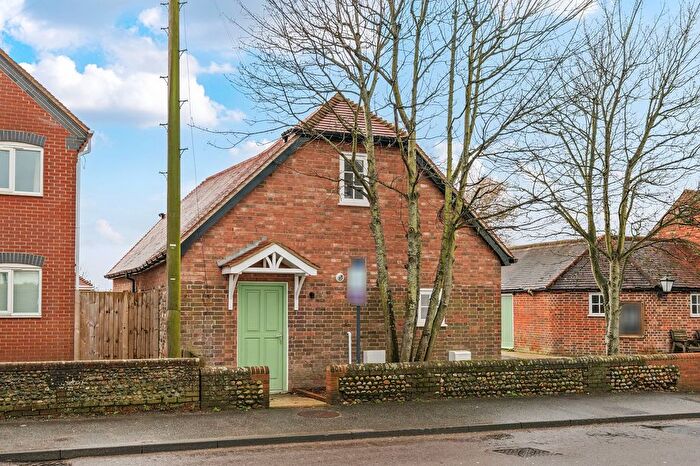 3 Bedroom Property For Sale In Main Road, Emsworth, PO10