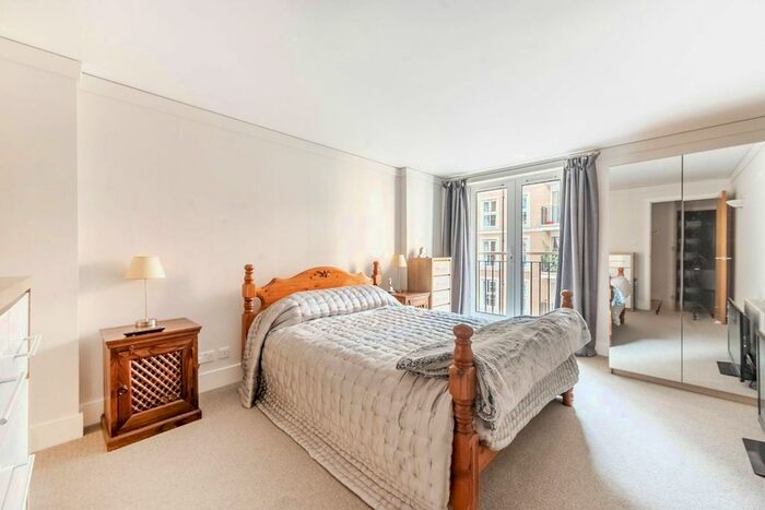 2 Bedroom Flat For Sale In Victoria Street, Westminster, London, SW1H