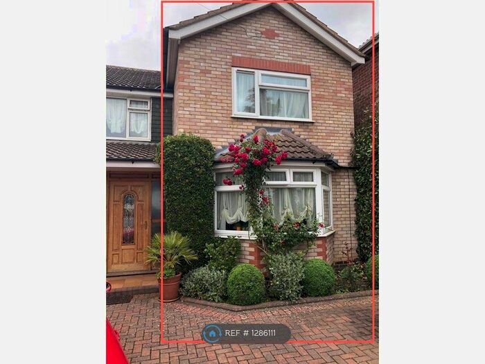 2 Bedroom Semi-Detached House To Rent In Uplands Road, Oadby, Leicester LE2