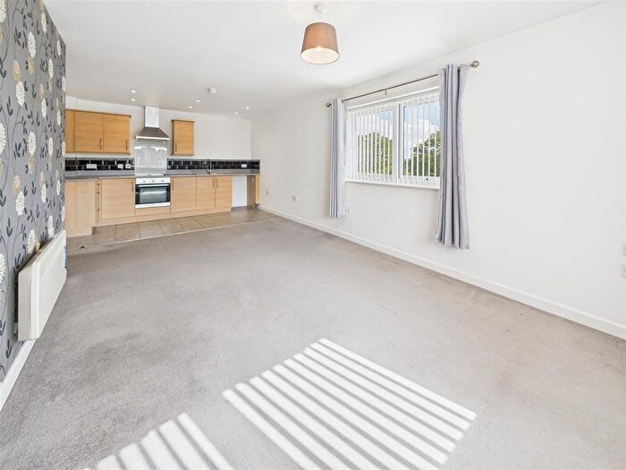 2 Bedroom Flat For Sale In Gramercy Park, Bannerbrook, Coventry, CV4