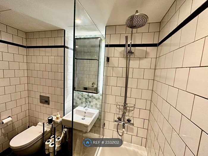 1 Bedroom Flat To Rent In London City Island, London, E14