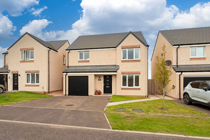 4 Bedroom Detached House For Sale In Newton Park, Wormit, Newport-On-Tay, DD6