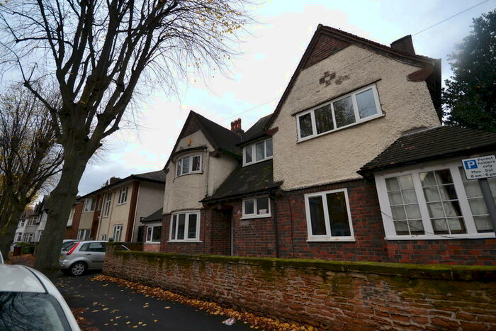 10 Bedroom Detached House To Rent In Rolleston Drive, The Park Estate, NG7