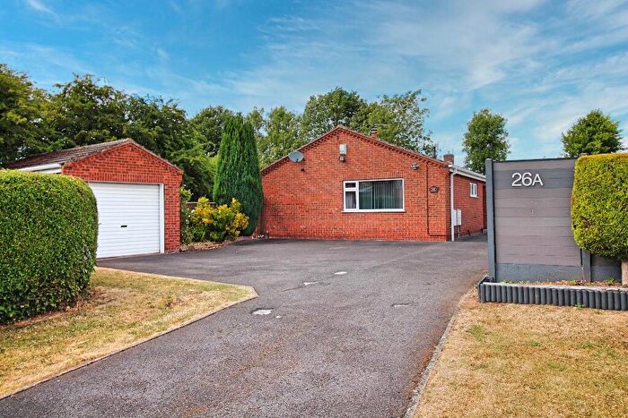 3 Bedroom Detached Bungalow For Sale In Warwick Avenue, Carlton-In-Lindrick, Worksop, Nottinghamshire, S81