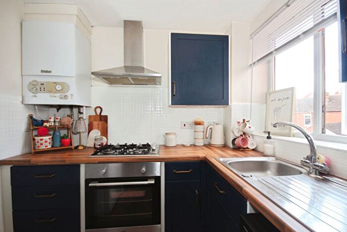2 Bedroom Flat For Sale In Swan Lane, Coventry, CV2 - Photo 3