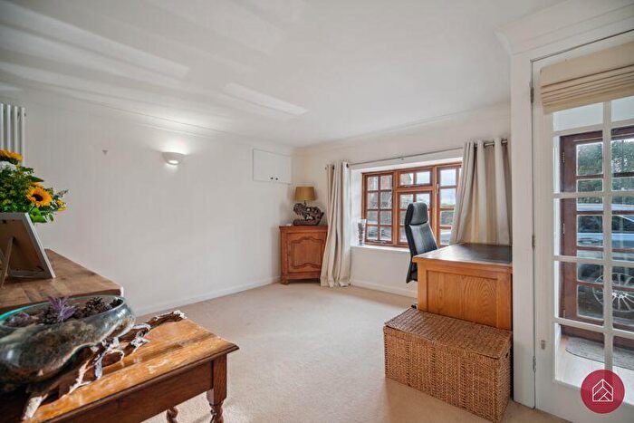 3 Bedroom Terraced House For Sale In High Street, Swindon, SN6