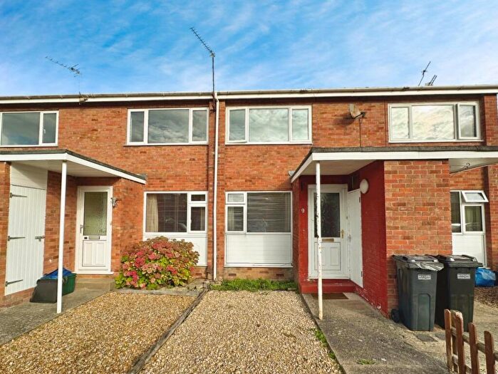 2 Bedroom Apartment To Rent In Lambourn Road, Keynsham, Bristol, BS31