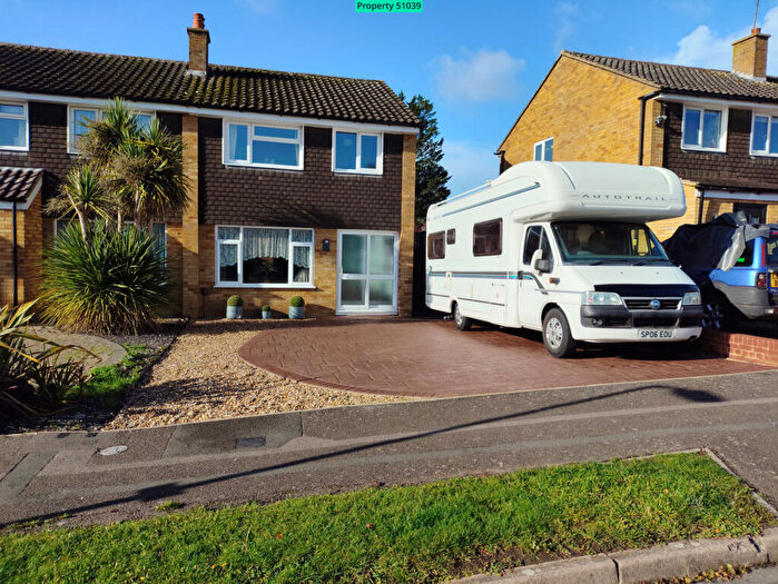 3 Bedroom Semi Detached House For Sale In Milton Drive, Newport Pagnell, MK16