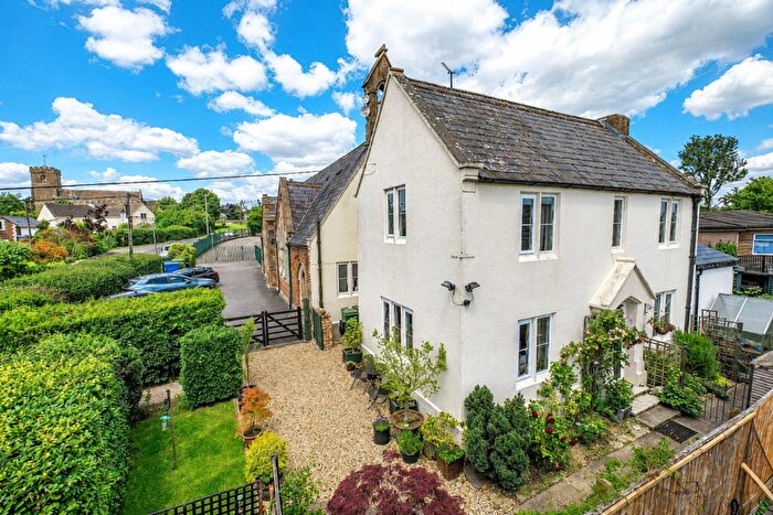 4 Bedroom House For Sale In The Old School House, Brinkworth, SN15
