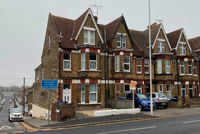 2 Bedroom Flat To Rent In Ramsgate Road, Margate, CT9