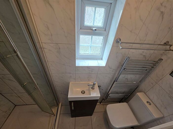 4 Bedroom Property To Rent In Wentworth Road, Southall, UB2