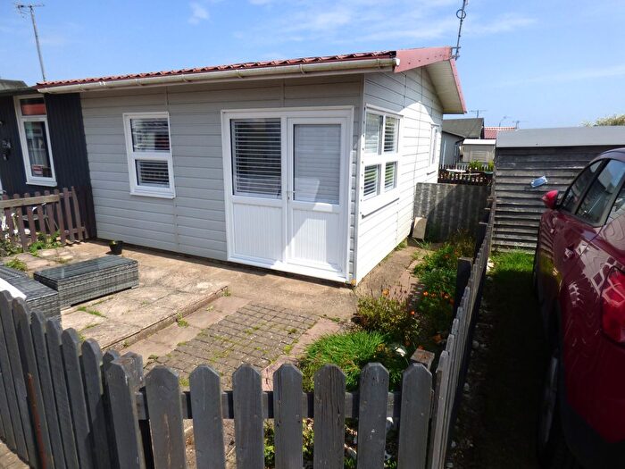 1 Bedroom Mobile/park Home For Sale In Wilsthorpe, Bridlington, YO15
