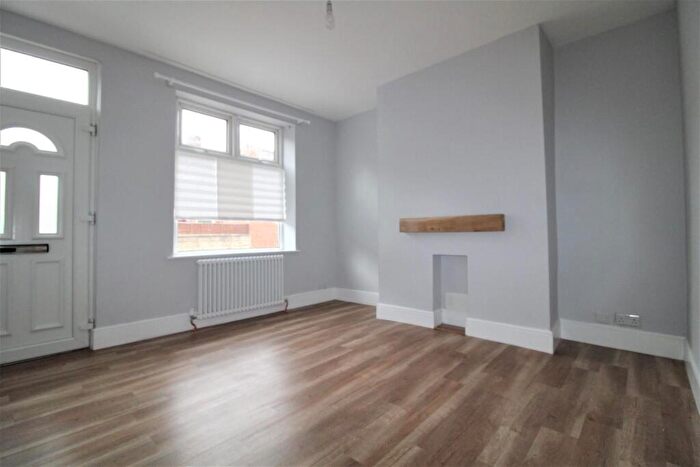 2 Bedroom End Of Terrace House To Rent In Powell Street, Harrogate, HG1
