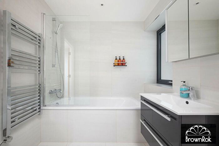 2 Bedroom Apartment To Rent In The Hyde, London, NW9