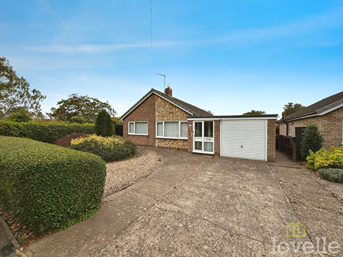 3 Bedroom Detached Bungalow For Sale In Fen Lane, North Hykeham, LN6