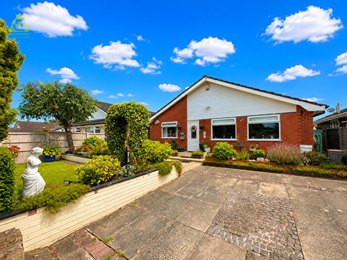 2 Bedroom Bungalow For Sale In Winterton Close, Westhoughton, BL5