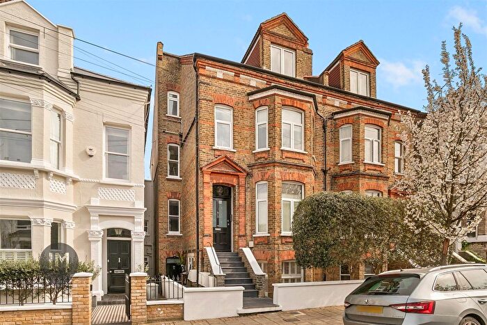 2 Bedroom Flat For Sale In Santos Road, London, SW18