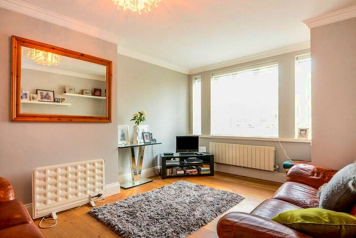 3 Bedroom Detached House To Rent In Riverdene, Edgware, HA8