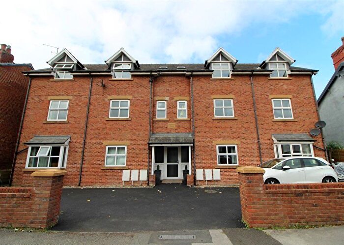 2 Bedroom Flat To Rent In Victoria Court, Poulton Le Fylde, Lancashire, FY6