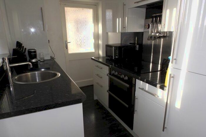 2 Bedroom Flat To Rent In Shepherd Road, Lytham St. Annes, FY8