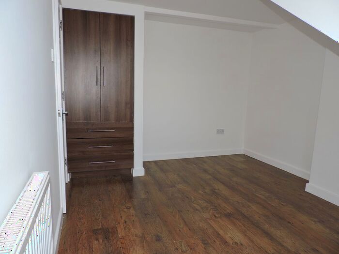 1 Bedroom Flat To Rent In Stamford Hill, Stoke Newington, London, N16