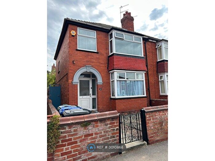 3 Bedroom Semi-Detached House To Rent In Ferrers Road, Doncaster, DN2