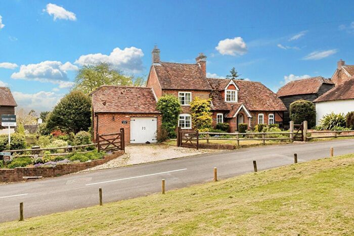 3 Bedroom Detached House For Sale In The Green, Alderbury, SP5