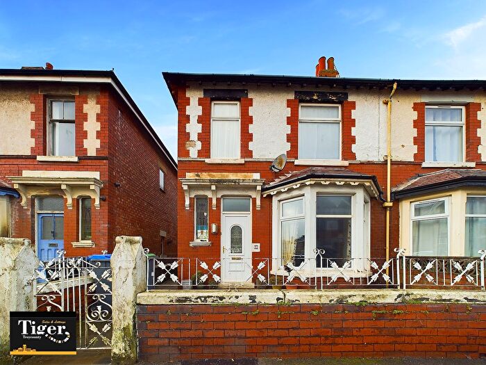 3 Bedroom Semi-Detached House To Rent In Saville Road, Blackpool, FY1