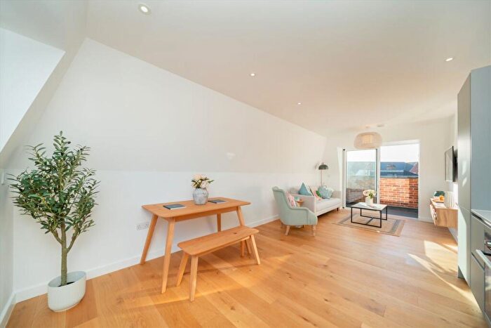 1 Bedroom Flat For Sale In Mosaic, Willesden Green, NW10