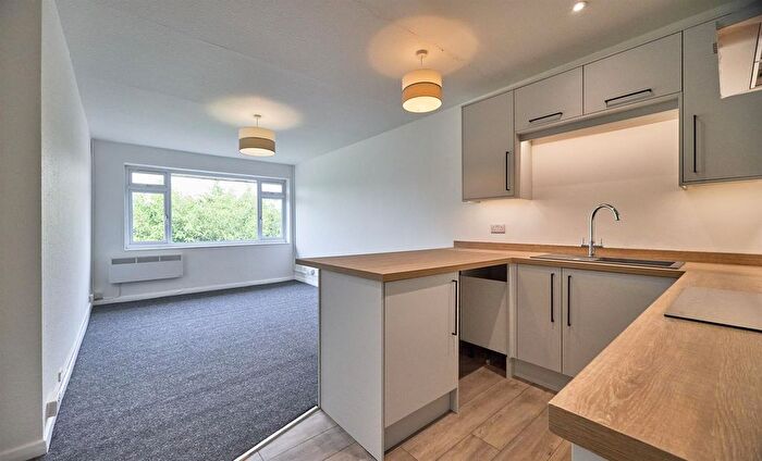 2 Bedroom Flat To Rent In Cherry Tree Court, Kirby Muxloe, LE9