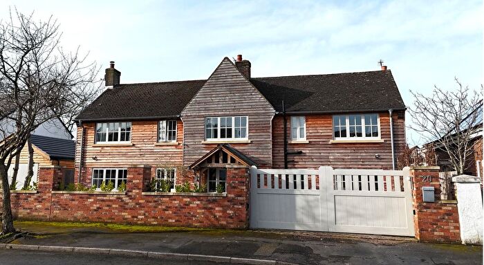 4 Bedroom Detached House For Sale In Elmcroft Lane, Hightown, L38