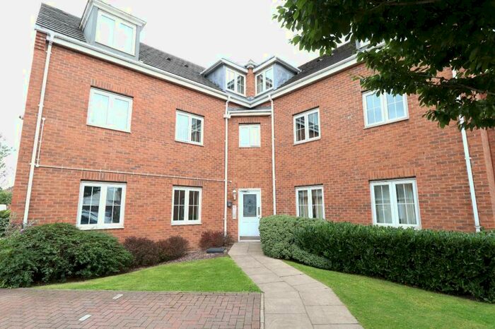 2 Bedroom Flat To Rent In Gabriel Court, Leeds, West Yorkshire, LS10