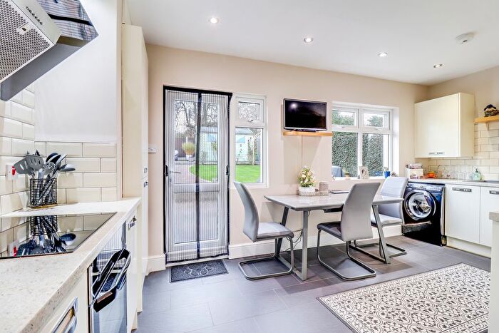 2 Bedroom Detached Bungalow For Sale In Cumberland Avenue, Benfleet, SS7
