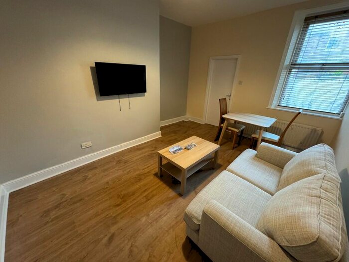 2 Bedroom Flat To Rent In Salters Road, Newcastle Upon Tyne, NE3