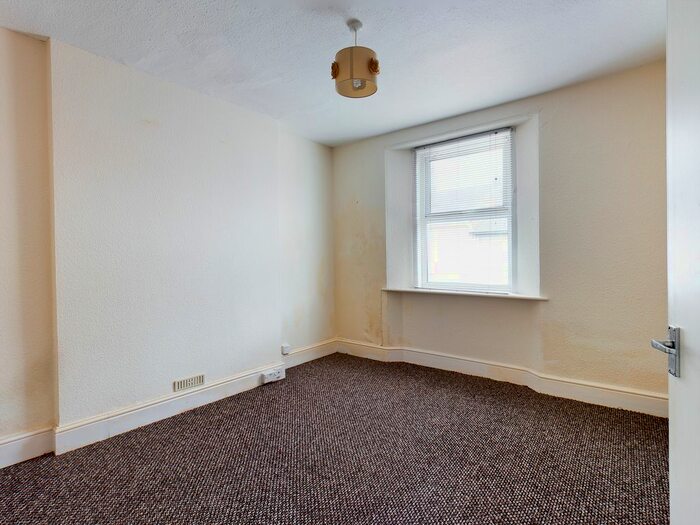 1 Bedroom Flat To Rent In Alexandra Road, Torquay, TQ1