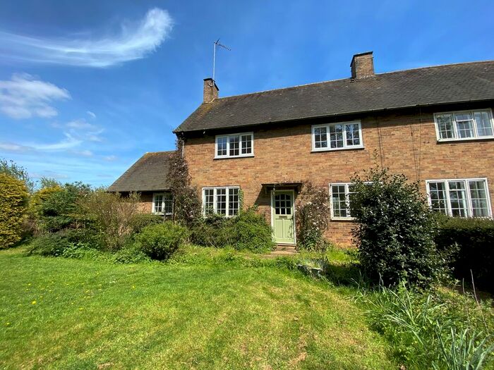 3 Bedroom Semi-Detached House To Rent In Lynn Road, Shouldham Thorpe, King's Lynn, PE33