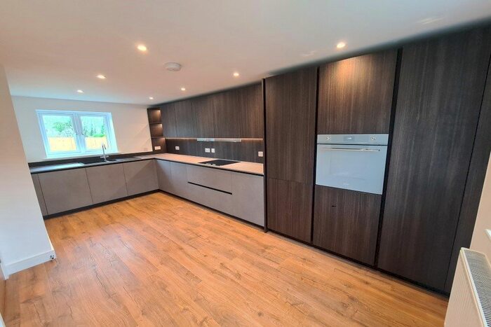 3 Bedroom Detached House For Sale In The Mews, Goonhavern, TR4