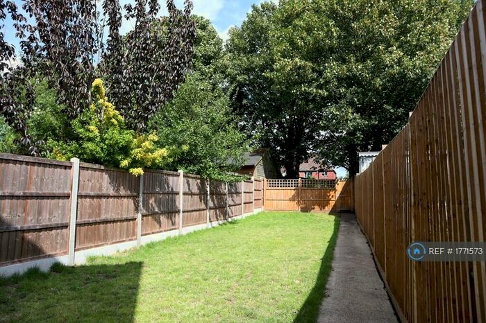 3 Bedroom Terraced House To Rent In St. Philips Avenue, Maidstone, ME15