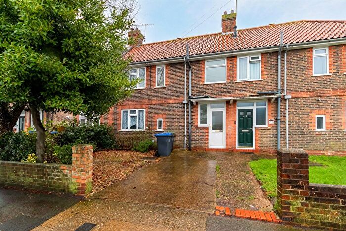 3 Bedroom Terraced House For Sale In Dominion Road, Worthing, BN14