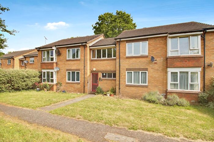 1 Bedroom Flat To Rent In Margery Wood, Welwyn Garden City, AL7
