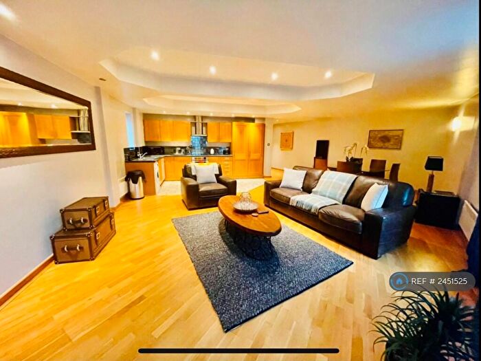 2 Bedroom Flat To Rent In Waterloo Street, Leeds, LS10