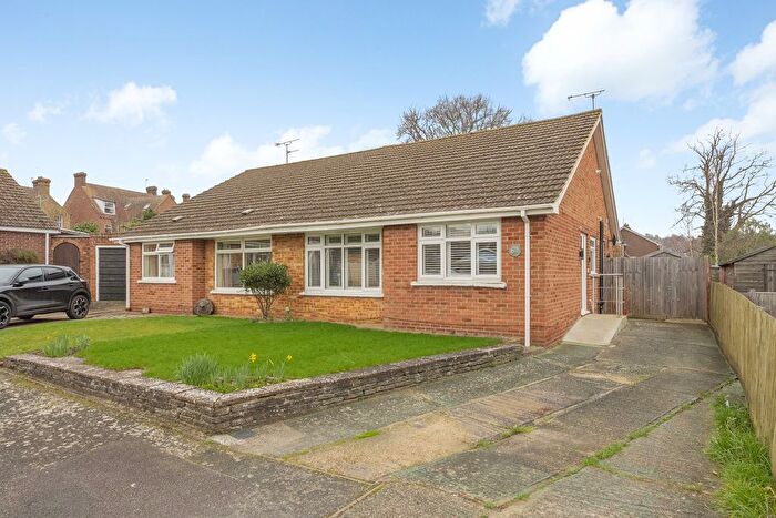 2 Bedroom Semi Detached Bungalow For Sale In Fairview Gardens, Sturry, Canterbury, CT2
