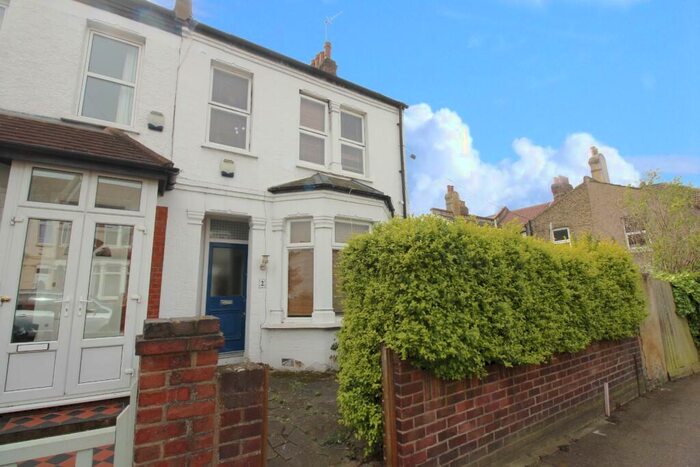 3 Bedroom End Of Terrace House To Rent In Myrtledene Road, Abbey Wood, SE2